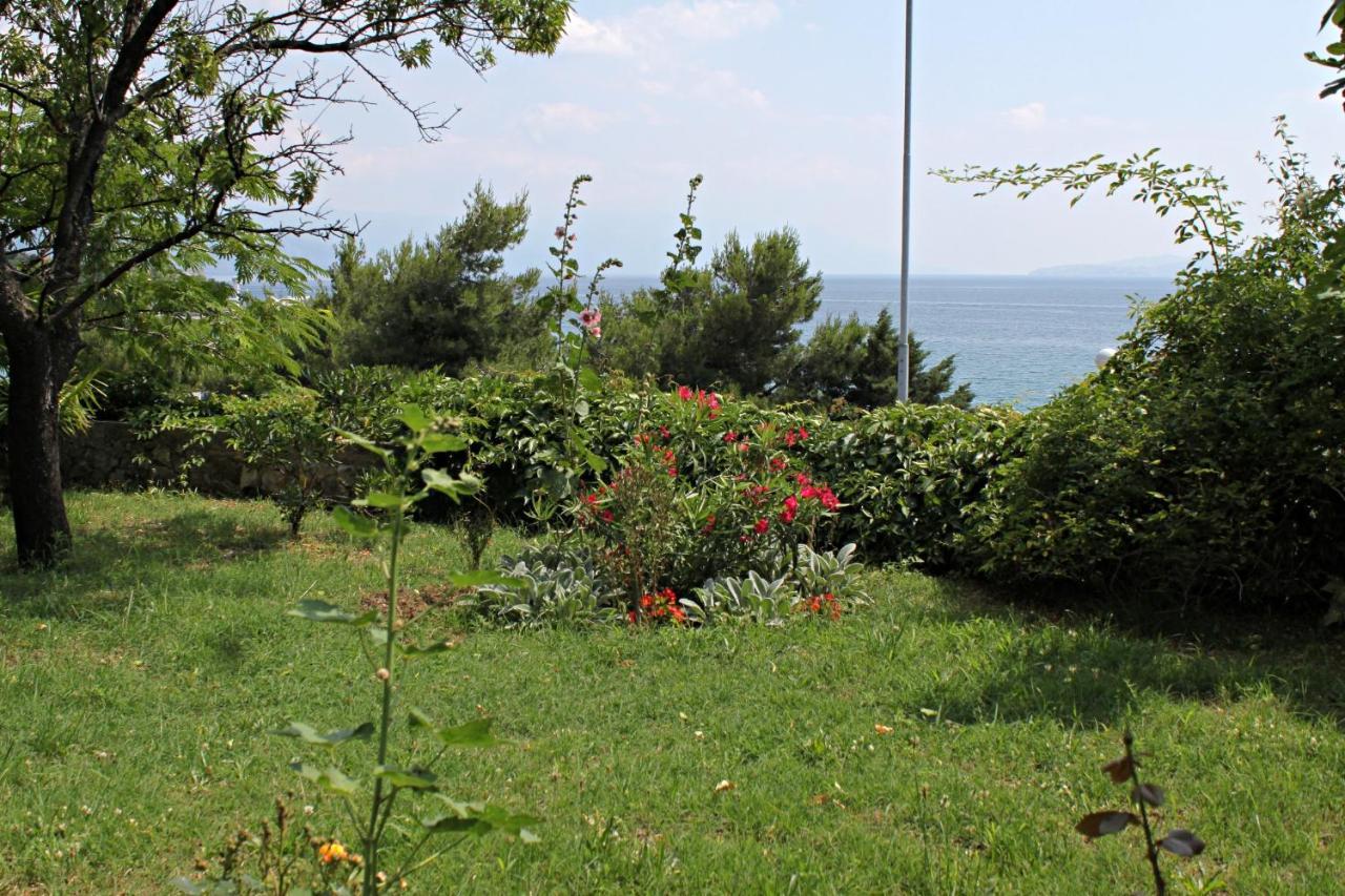 Apartments By The Sea Novi Vinodolski - 5558 ภายนอก รูปภาพ