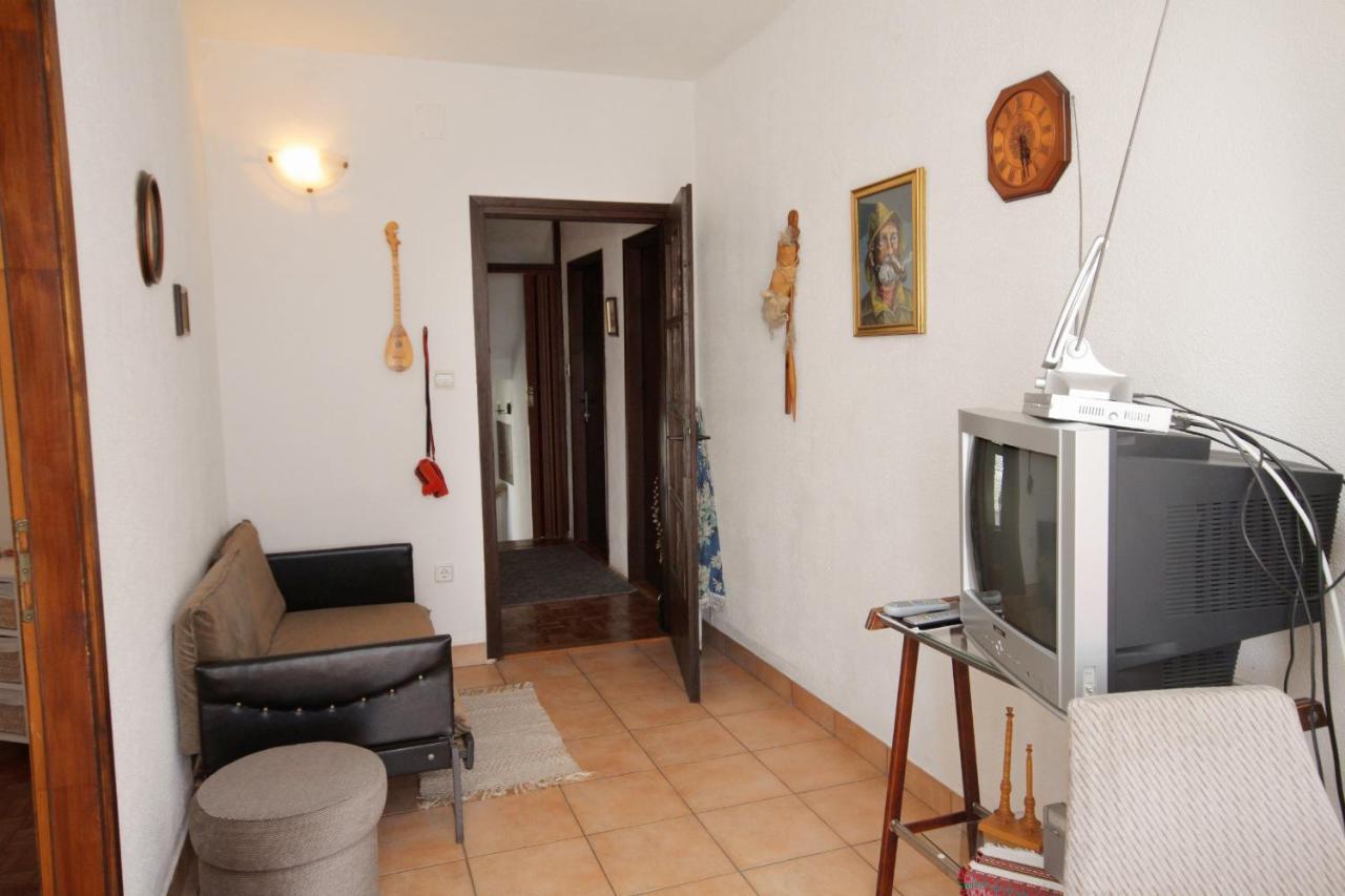 Apartments By The Sea Novi Vinodolski - 5558 ภายนอก รูปภาพ