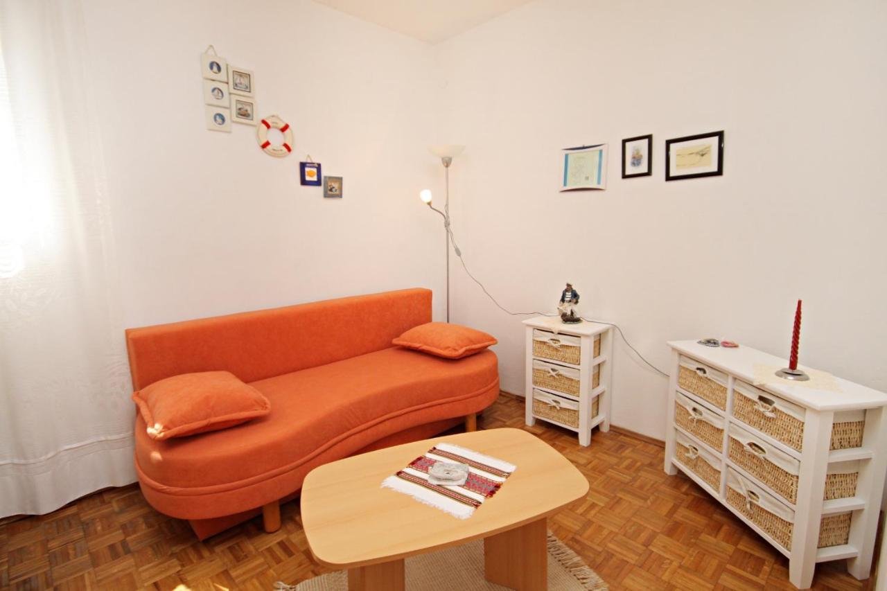 Apartments By The Sea Novi Vinodolski - 5558 ภายนอก รูปภาพ