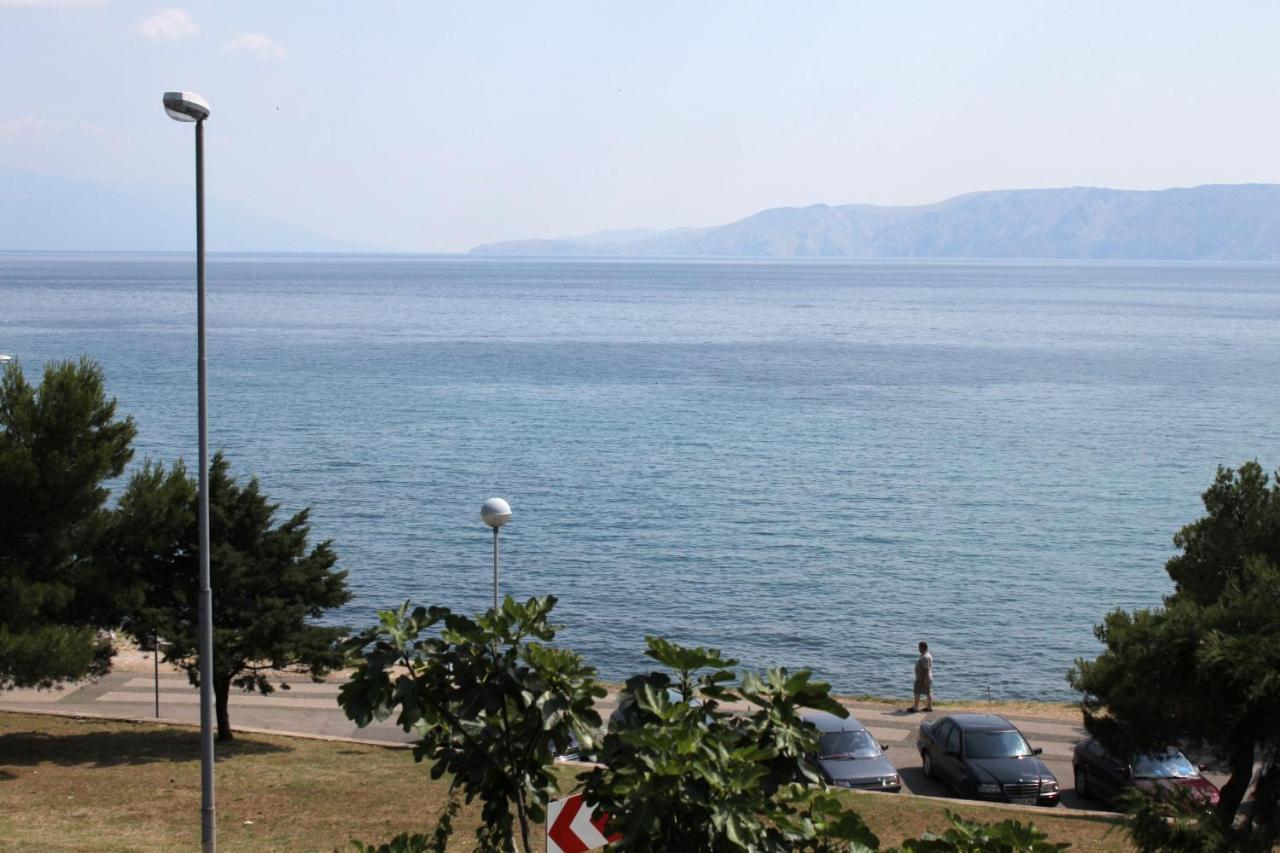 Apartments By The Sea Novi Vinodolski - 5558 ภายนอก รูปภาพ